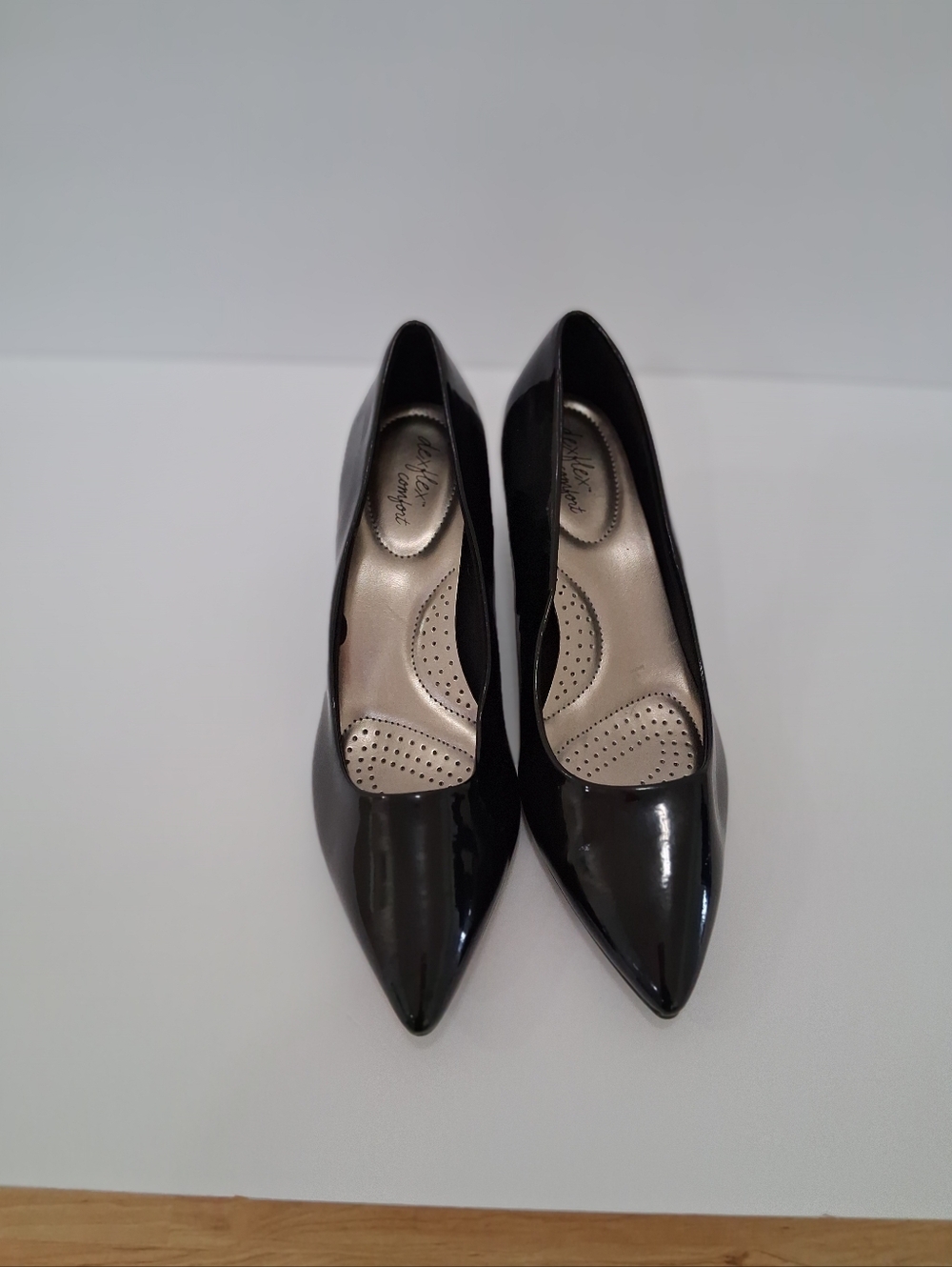 Women's Black Patent Pointed-Toe Heels